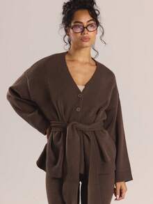MUSERA Áo cardigan dệt kim cổ chữ V cài cúc, chi tiết thắt lưng dày, kiểu dáng đồng bộ (chỉ áo trên), thích hợp mặc mùa đông, đi chơi, dạo phố, đi chơi tối, dễ thương, ấm áp. - màu nâu - Xem 2