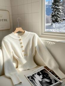 GlowEve 时尚独特设计的女士针织毛衣，适合秋冬季节穿着。 - 白色 - 查看 1