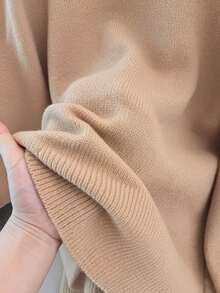 GlowEve CURVE Suéter elegante de manga larga con cuello redondo y adornos de perlas para tallas grandes - Albaricoque - Ver 7