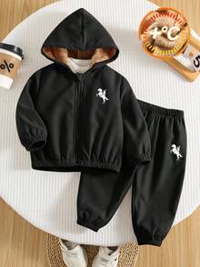 SHEIN 两件套男婴保暖连帽外套（小马动物印花）和休闲运动裤套装，适合冬季穿着 - 黑色 - 查看 3