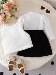 Souflis Souflis 2025冬季女宝宝3件套：白色长袖针织上衣+白色蓬松背心+红色百褶裙 - 黑色 - 查看 2