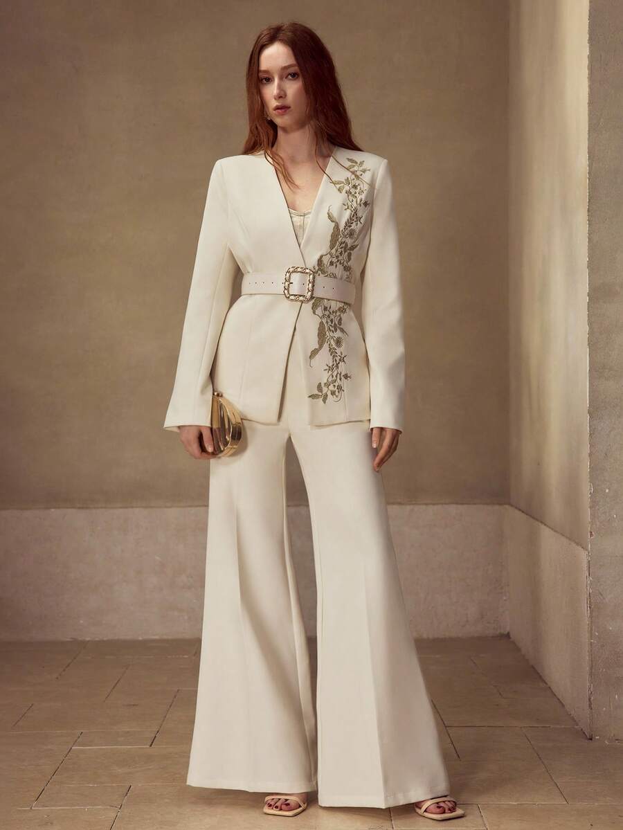 MOTF PREMIUM BLAZER DE MUJER CON CUELLO EN V BORDADO, OTOÑO/INVIERNO - Beis - Ver 1