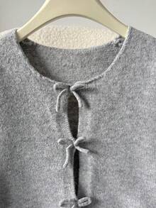 SHEIN 少女宽松休闲简约舒适圆领长袖蝴蝶结波点开衫，返校季女童开衫，灰色蝴蝶结毛衣 - 灰色 - 查看 4