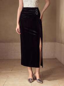 MOTF PREMIUM BLACK VELVET RUCHED RHINESTONE DECOR SKIRT, MINIMALIST & ELEGANT - Black - View 5