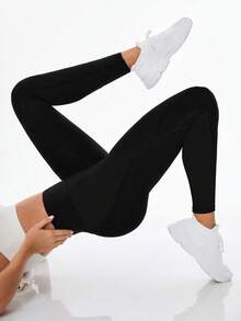 Exploreva Legging Wanita Warna Polos Pinggang Tinggi Tanpa Jahitan dengan Kantong - Hitam - View 5