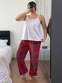 SHEIN 3 Stücke Große Größen karierter Camisole und Hose und flauschiger Kapuzenmantel Set, gemütlich für Herbst/Winter 3 Teile flauschiger Pyjama Set Rote Pj Set Frauen Pyjama Sets für Frauen Winter - Verschiedenfarbig - Übersicht 4