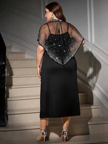 SHEIN Clasi Große Größen Damen Zweiteiler: Eleganter Schal mit Strass-Verzierung und schwarzes Kleid, perfekt für Partys und Veranstaltungen. Herbstmode für Damen in Große Größen, elegante Kleidung, Festtagsoutfit, Damen Partykleid, Weihnachtsparty Kleid, Damen Festkleid, Partykleid, Weihnachtsparty Kostüm. - Schwarz - Übersicht 3