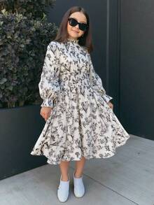 SHEIN 青少年女孩 1 件时尚、可爱、优雅方领黑色花卉印花图案 A 字裙，优雅长袖长裙，适合生日派对、度假，非常适合春秋冬季休闲、日常穿着和上学日常，适合圣诞节、公主裙、母女搭配、姐妹搭配。 - 彩色 - 查看 5