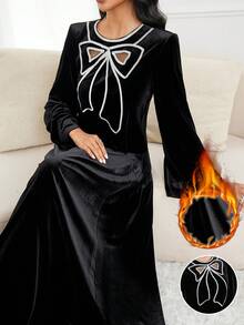 Al Najma 女士优雅蝴蝶刺绣喇叭袖阿拉伯风格连衣裙 - 黑色 - 查看 1