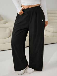 Solflare Plus Size Black Corduroy Pants With Embroidery Figure Detail Casual Long Straight Leg Trousers,Fall /Autumn/Winter,Christmas,New Year,Thanksgiving,Party,Wedding,Beach,Graduati,Chic,Elegant,Casual,Going Out,Date,Appointment,Commute - Black - View 3
