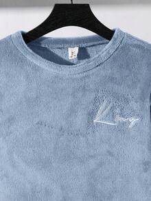 SHEIN 2pcs Kids/Tween Boys Casual Everyday Comfortable Embroidered Flannel Crew Neck Long Sleeve Top And Loose Fit Drawstring Pants Sleepwear Set