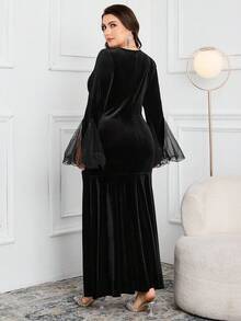 Modelyn Plus Size Women V-Neck Mesh Flare Sleeve Ruched Bodycon Fishtail Hem Elegant Dress - Black - View 2