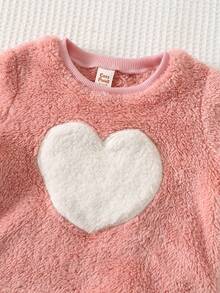 Cozy Pixies 2件套女婴爱心图案加厚抓绒圆领长袖卫衣和松紧腰裤套装；3件套女婴加厚抓绒卫衣套装；可爱迷你背包卫衣套装 - 粉色 - 查看 4