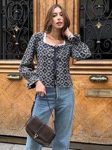 2026 Blusa con bordado vintage francés con lazo delantero - Blusa corta con cuello cuadrado de encaje y mangas abullonadas estilo vintage para mujer - Blusa bordada estilo vintage con lazo delantero, puños acampanados y cuello cuadrado de encaje para mujer - Blusa con lazo delantero, mangas acampanadas y ribete de encaje, estilo bohemio y floral bordado para mujer - azul real - Ver 3