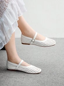 CUCCOO BIZCHIC Women's Buckle Design Hollow-Out Casual Versatile Flat Shoes For Christmas