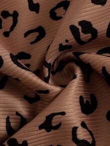 SHEIN Baby GirlCasual Chic Leopard Print Round Neck Long Sleeve Loose Top + Leopard Print Loose Knit Pants 2-Piece Set, Autumn/Winter - Brown - View 7