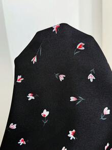 SHEIN 印花领带装饰孕妇连衣裙，褶皱面料 - 黑色 - 查看 7