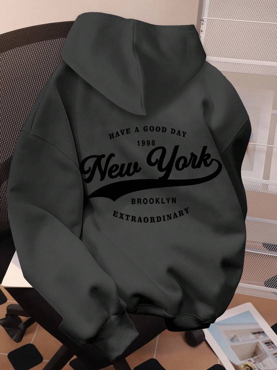 SHEIN Leap Crew Áo nỉ rộng rãi in chữ New York, kiểu dáng giản dị và tối giản dành cho nữ sinh tuổi teen, dày dặn và ấm áp cho mùa thu/đông, nữ sinh, nữ sinh trở lại trường, áo nỉ in hình màu xám, mùa thu - Màu xám đen - Xem 1