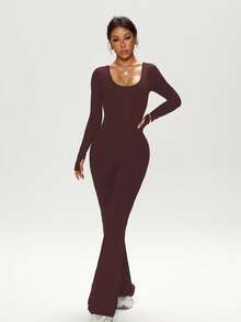 Dewbera 女式秋冬连体裤，黑色紧身 U 领长袖，交叉后背带，贴身前片，喇叭裤脚，适合休闲、跑步、瑜伽、健身、网球等活动 - 鏽棕色 - 查看 3