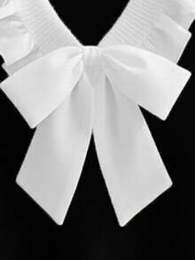 GlowEve CURVE 大码优雅V领荷叶边蝴蝶结长袖套头衫