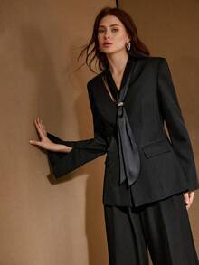 MOTF PREMIUM 黑色缎面金属扣带拼接斜条纹夹克 - 黑色 - 查看 5