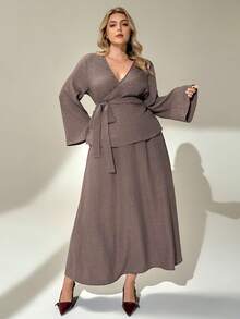 Auralis 大码女装春秋季时尚优雅宽松舒适日常百搭显瘦系带V领长袖上衣和半裙卡其色和灰色两件套，秋季穿搭，教堂礼服 - 卡其色 - 查看 2