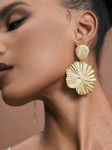 JIAN LASALA 1 Pair Fashionable Delicate Snail Shell Stud Earrings, Suitable For Daily Wear - Yellow Gold - View 4
