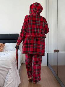 SHEIN 3 Stücke Große Größen karierter Camisole und Hose und flauschiger Kapuzenmantel Set, gemütlich für Herbst/Winter 3 Teile flauschiger Pyjama Set Rote Pj Set Frauen Pyjama Sets für Frauen Winter - Verschiedenfarbig - Übersicht 2