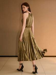 MOTF PREMIUM FASHIONABLE METAL COATED PLEATED HALTER NECK MIDI DRESS