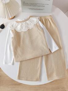 3 قطع/طقم ملابس كاجوال وناعمة للبنات، تشمل سترة صوفية بيج، بنطلون ذو ساق واسعة مطابقة، ولباس علوي بياقة عالية بأكمام طويلة، مريحة وأنيقة للخريف/الشتاء