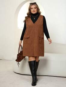 SHEIN CURVE+ Vestido casual sin mangas con cuello en V y bolsillos utilitarios de unicolor para mujer de talla grande