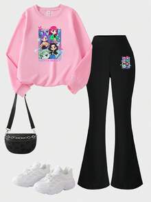SHEIN K-POP卡通女孩图案粉色圆领卫衣搭配黑色喇叭裤，休闲少女风套装，可爱时尚，适合休闲旅行、校园、聚会等场合，卡通K-POP女孩图案，带有K-POP人物和标志，两件套 - 彩色 - 查看 2