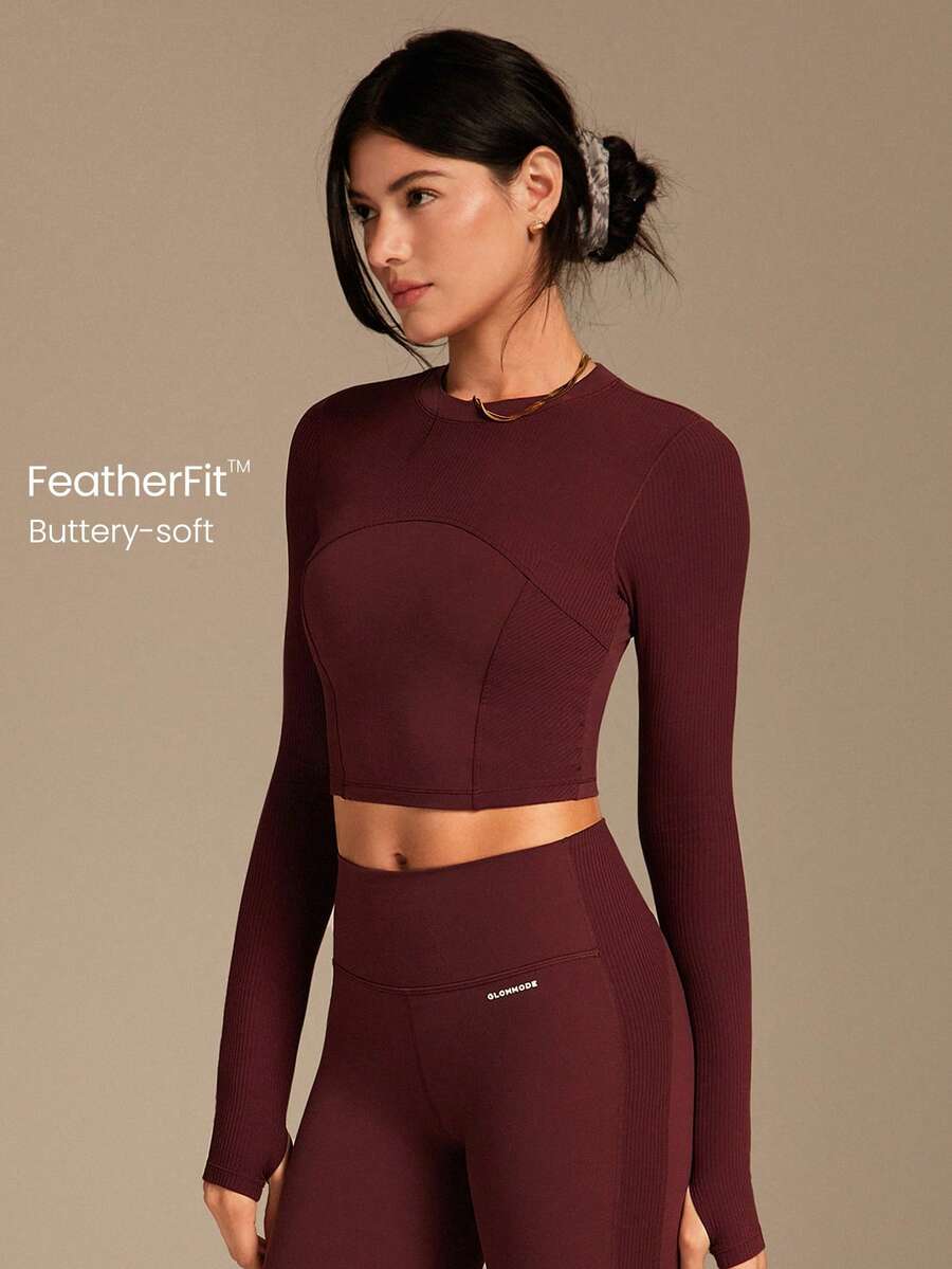 GLOWMODE FeatherFit™ 柔软弹力罗纹拼接长袖T恤，低冲击瑜伽普拉提工作室日常休闲穿着，可拆卸胸垫 - 酒紅色 - 查看 1