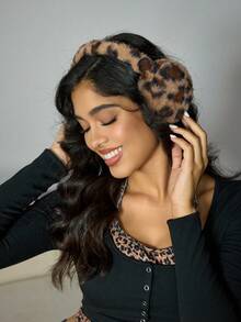 CUCCOO SZL 豹纹图案毛绒耳套 豹纹耳朵 - 彩色 - 查看 4