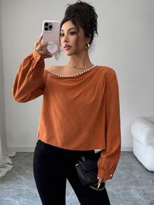 Elenzga 女式不对称肩部缎面长袖衬衫，秋季 - 咖啡棕 - 查看 3