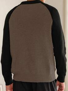 Manfinity Hypemode Men's Casual Colorblock Sweater For Autumn & Winter, Long Sleeve Top - Khaki - View 2
