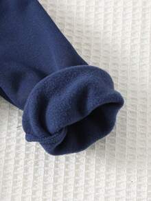 Cozy Pixies Áo nỉ chui đầu cổ tròn tay dài họa tiết gấu hoạt hình cho bé trai, mềm mại, thân thiện với da, đa năng, phong cách tối giản cơ bản, thích hợp mặc trong nhà, ngoài trời, mặc hàng ngày, thể thao, vui chơi, tiệc tùng, chụp ảnh, ngày lễ, thu/đông - Màu xanh hải quân - Xem 7