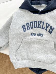 Genkimix Kids 2 件 Genkimix 男童休闲字母印花口袋连帽衫 + 纯色锥形裤套装 - 灰色 - 查看 5