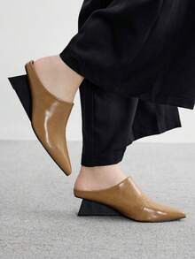 CUCCOO BIZCHIC 女士时尚百搭尖头坡跟鞋 - 棕色 - 查看 3