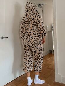 DAZY Bộ đồ liền thân có mũ trùm đầu bằng vải nỉ họa tiết da báo với họa tiết tai dễ thương, ấm áp cho mùa đông - Màu Hồng  San hô - Xem 2