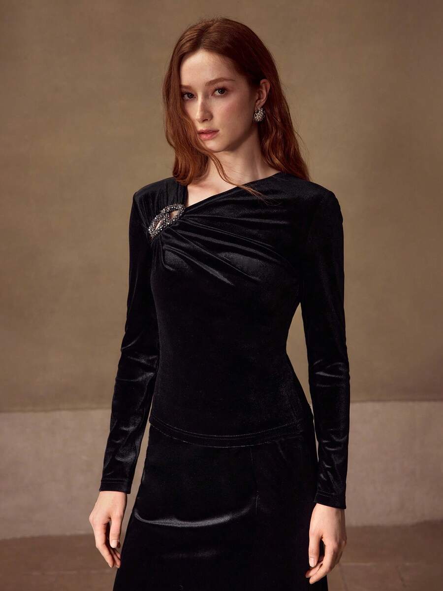 MOTF PREMIUM BLACK MINIMALIST RHINESTONE EMBELLISHED FITTED T-SHIRT, AUTUMN/WINTER - Black - View 1