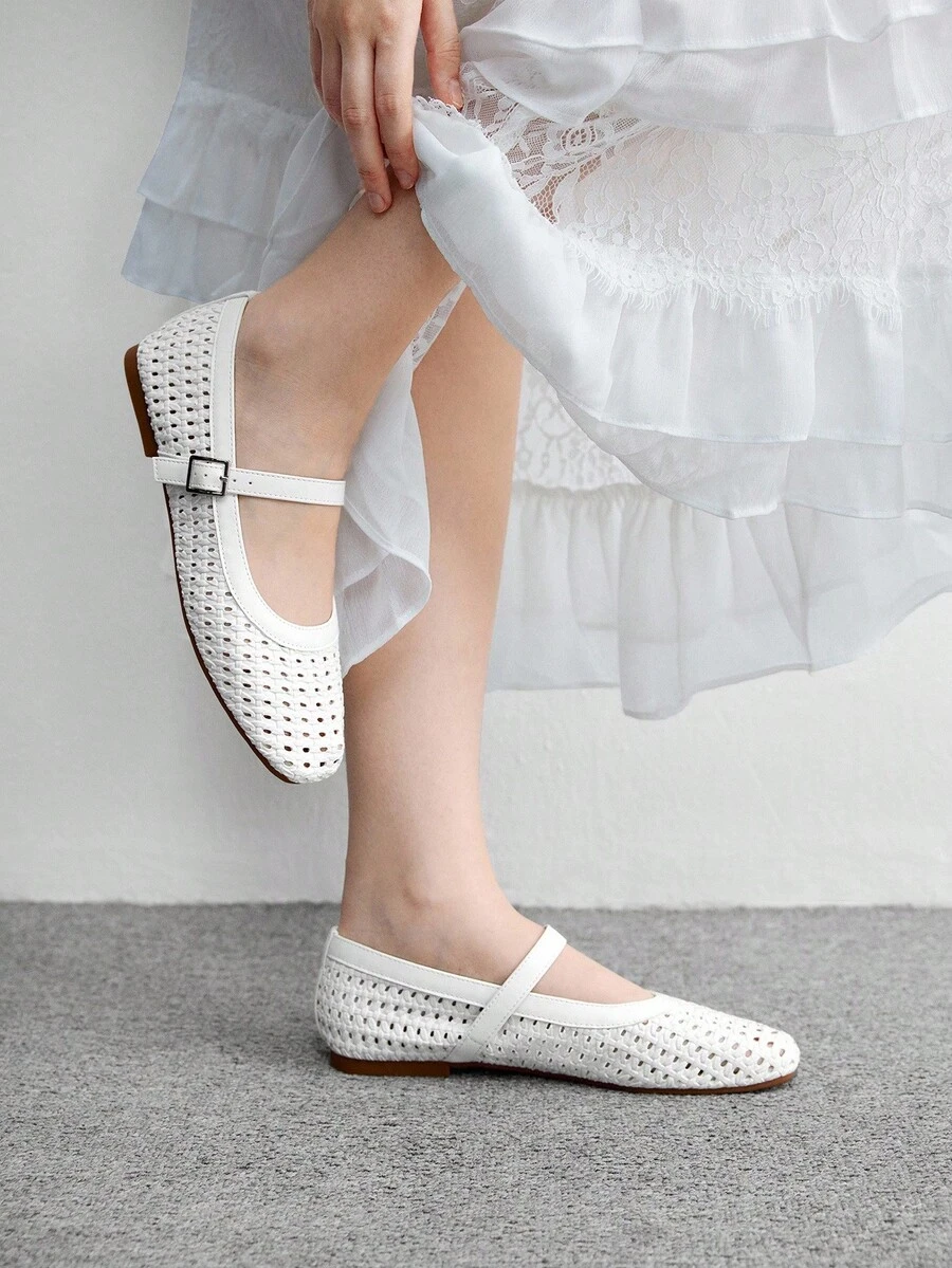 CUCCOO BIZCHIC Women's Buckle Design Hollow-Out Casual Versatile Flat Shoes For Christmas