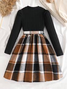 SHEIN 1 pieza Vestido de niña de cuello redondo de manga larga, tejido acanalado con estampado floral en el bajo, dulce y elegante, para otoño - Negro - Ver 2
