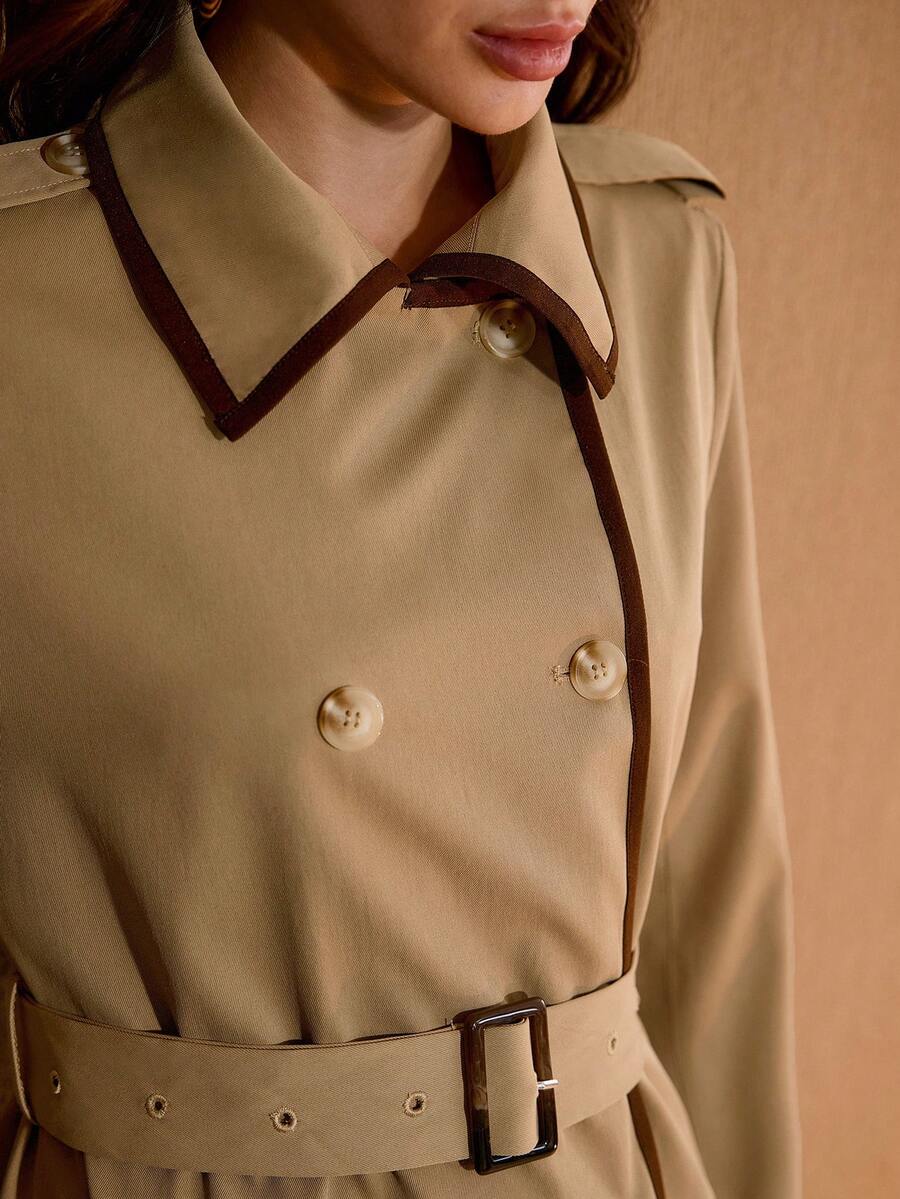 MOTF PREMIUM 卡其色时尚百搭日常通勤风衣，腰部收紧，撞色织带双排扣翻领，女士系带风衣，秋冬季 - 卡其色 - 查看 2