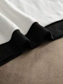 AXEPEAK Men's Casual Versatile Solid Color Tank Top With Embellished Patch - Black and White - View 7