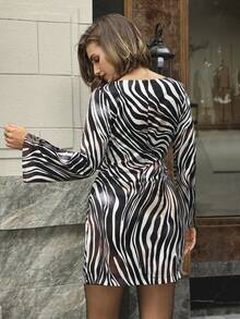 Hansera Brązowa, tkana, błyszcząca tkanina z nadrukiem zebry, okrągły dekolt, rozszerzane rękawy, elegancka mini sukienka, odpowiednia na co dzień, na randkę, seksowny strój, krótka sukienka damska - Kawowy brązowy - Zobacz 2