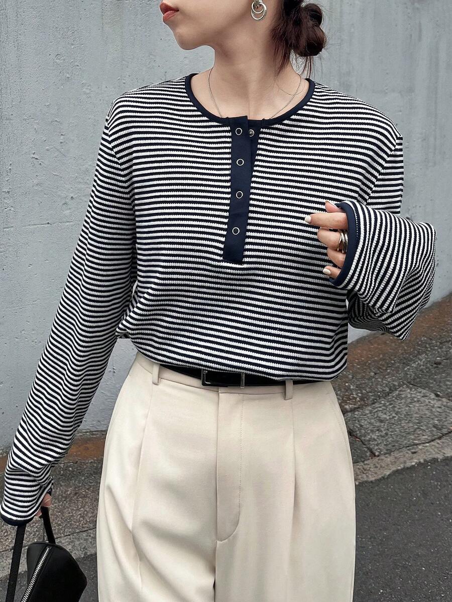 FRIFUL Women's Solid Color Round Neck Long Sleeve Button Half-Placket Fitted Casual Versatile T-Shirt, Autumn/Winter - Black - View 1