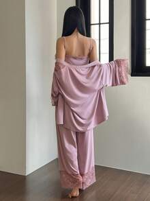 DAZY 3件套蕾丝拼接睡袍、吊带背心和裤子女士睡衣套装，秋冬服装 - 淡紫色 - 查看 2