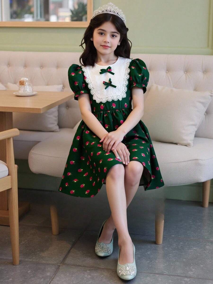 小女孩可爱绿色碎花连衣裙,蕾丝拼接,蝴蝶结装饰,适合外出穿着,面料舒适。 - 綠色 - 查看 1