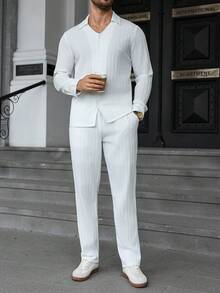 Manfinity CasualCool 男士成熟休闲INS热销衬衫套装。纯色纹理长袖衬衫搭配抽绳腰宽松直筒裤。卡其色套装，适合春夏日常穿着，也适合夏威夷海滩度假。送给男友/老公的完美礼物。 - 白色 - 查看 5